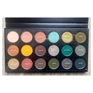 Morphe 18B Makin' Bank Artistry Palette